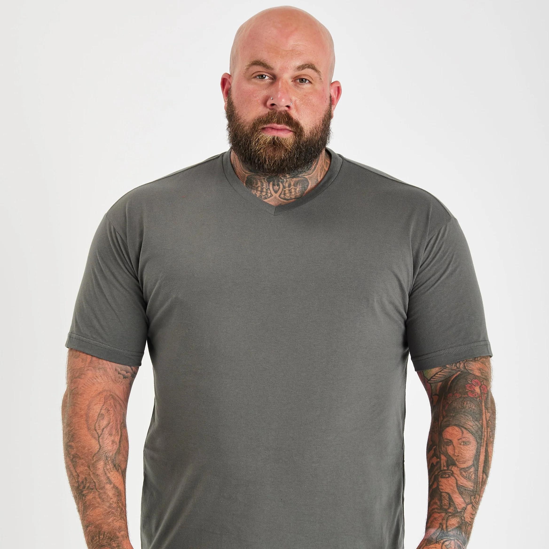 Carbon V-Neck - Image 3