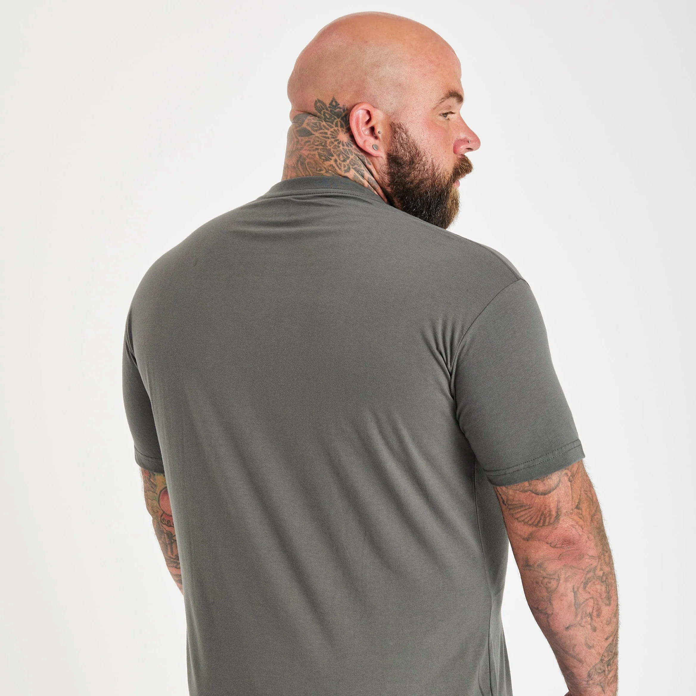 Carbon V-Neck - Image 4