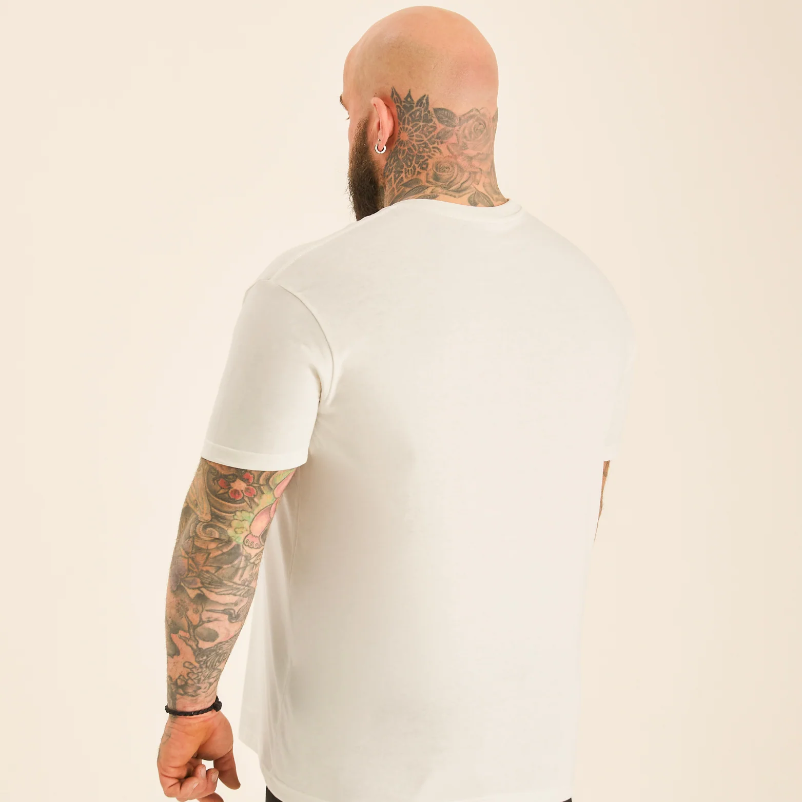 Marshmallow V-Neck - Image 3