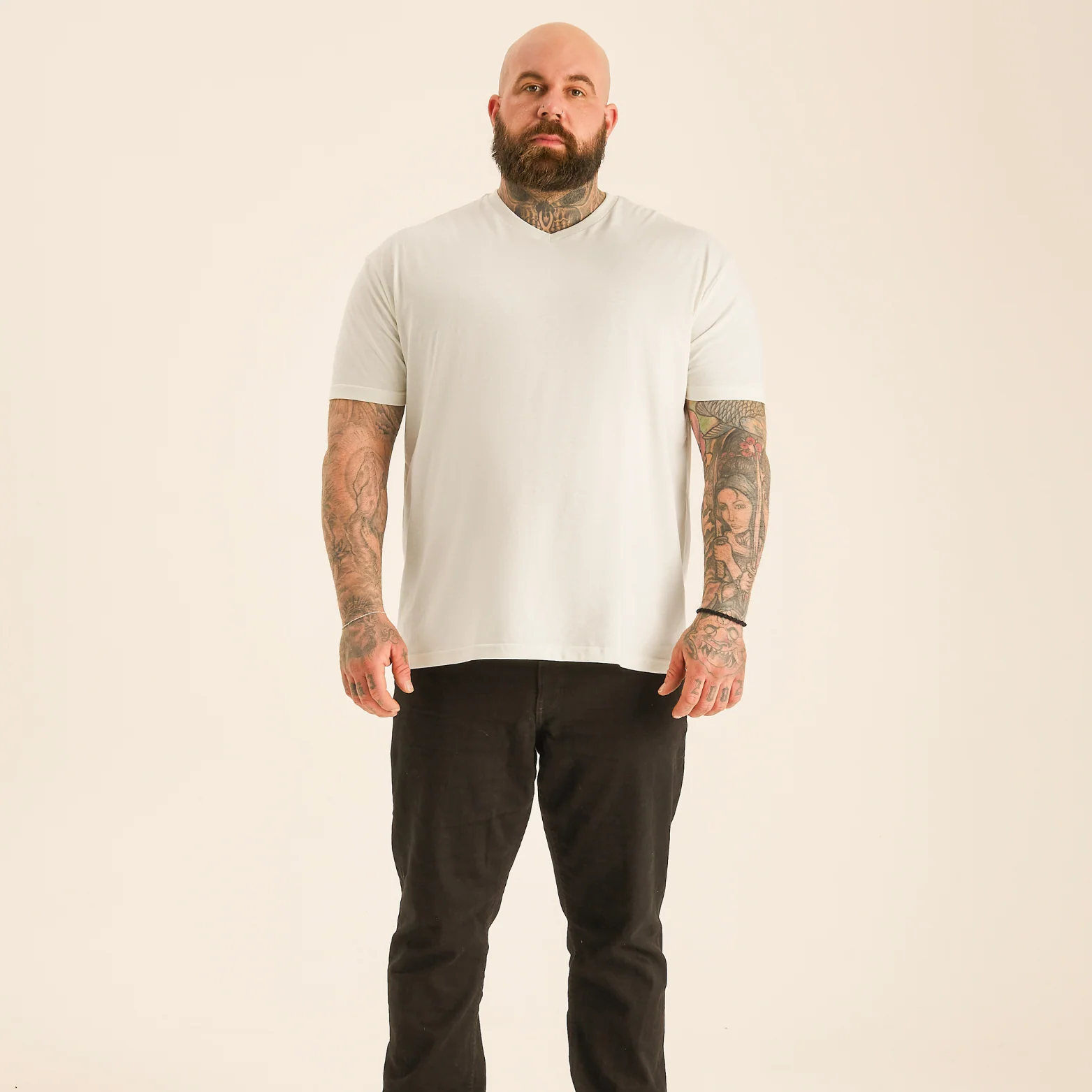 Marshmallow V-Neck - Image 4